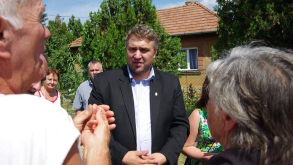 A fideszeseknek is szeretne gesztusokat tenni Sallai R. Benedek, az újdonsült túrkevei polgármester