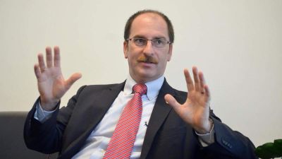 Itt a lex Patyi: sarkalatos törvényt írnak Orbán Bírságbajnokára