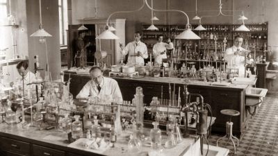 Tényleg megbízhatatlanok lennének a PCR-tesztek?