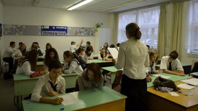 Most akkor mennyi tanár hiányzik?