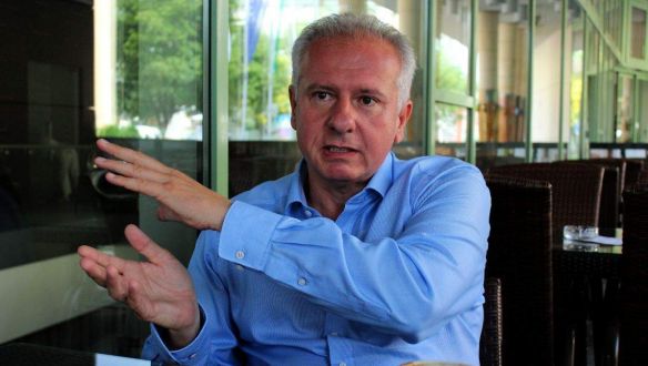 A beruházások terheit továbbra is mi viseljük, a hasznokat meg elviszi a megye – a pécsi polgármester az Azonnalinak