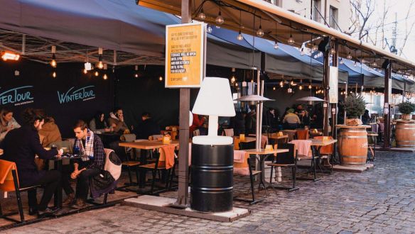 Míg Magyarország otthon iszik, Székelyföldön nyitva vannak a kocsmák