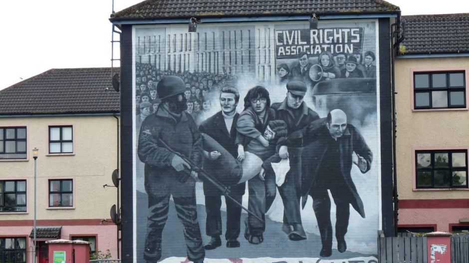 Negyvenhét évvel a véres vasárnap után végre bíróság elé állítják az egyik elkövetőt