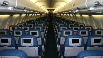 EU-s szabályt kell módosítani, hogy ne repüljenek üres gépek a koronavírus miatt