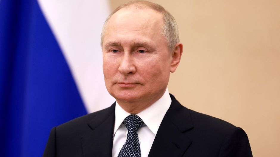 Putyin azt állítja, nehéz szívvel támadta meg Ukrajnát