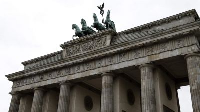 Amikor 2+2=5 lett: harmincéves a második német egység