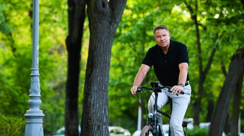 Ismét elindul Románia elnöki tisztségéért Klaus Johannis