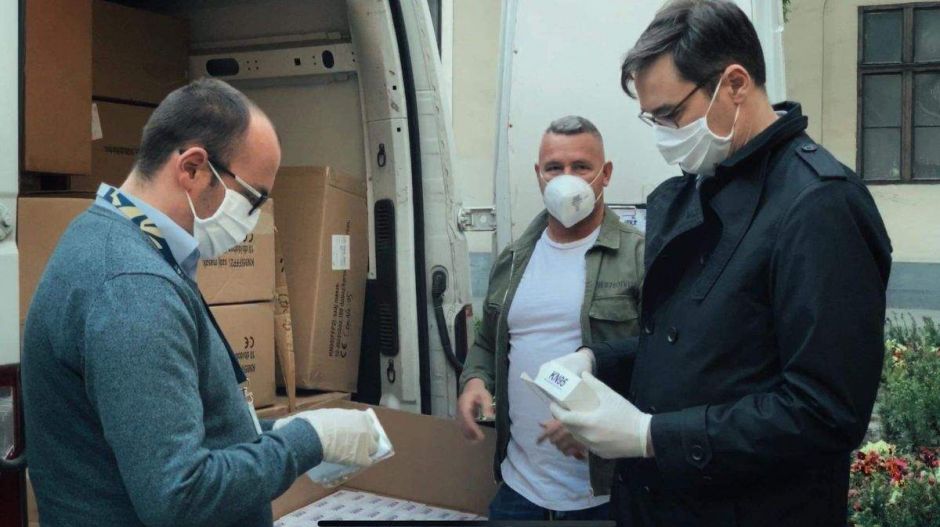 Miért nem kapott még koronavírus-teszteket Karácsonyéktól a 22. kerület, ahol fideszes a polgármester?