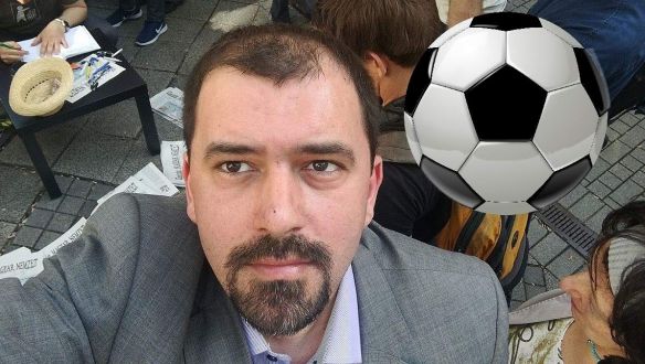 Kinek szurkol Szávay István?