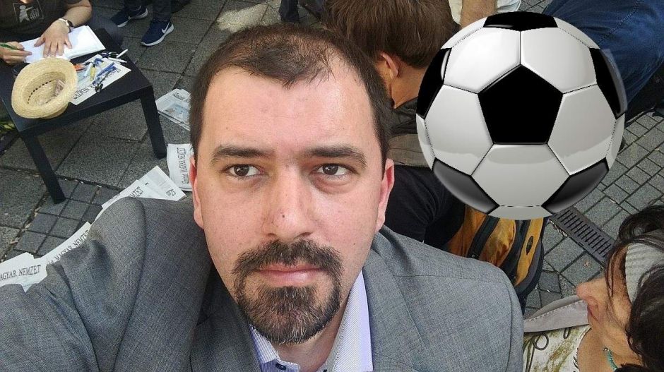 Kinek szurkol Szávay István?