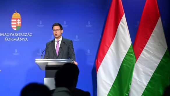 Kormány: Aki tud, az ne repüljön Ryanairrel